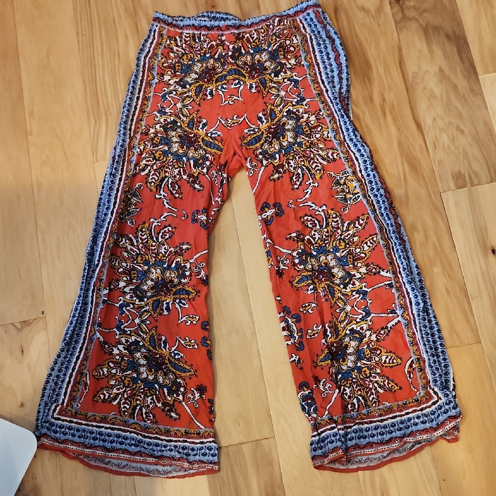 Flying Tomato Red and Blue Patterned Cropped Pants Petite